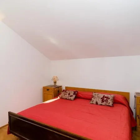 Kisic - Two-bedroom With Balcony And Sea View *