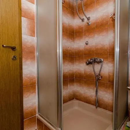 Kisic - Two-bedroom With Balcony And Sea View