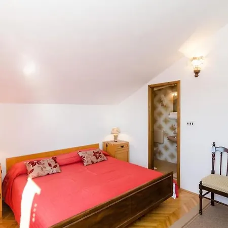 Kisic - Two-bedroom With Balcony And Sea View Apartman *