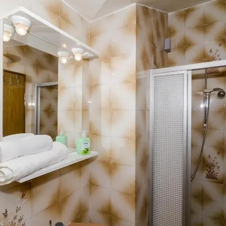 Apartman Kisic - Two-bedroom With Balcony And Sea View Mlini